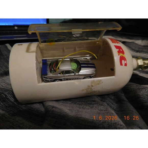 Full Function RC Nitro Can Mini Car Set – Remote + Charging Canister - Picture 9 of 9